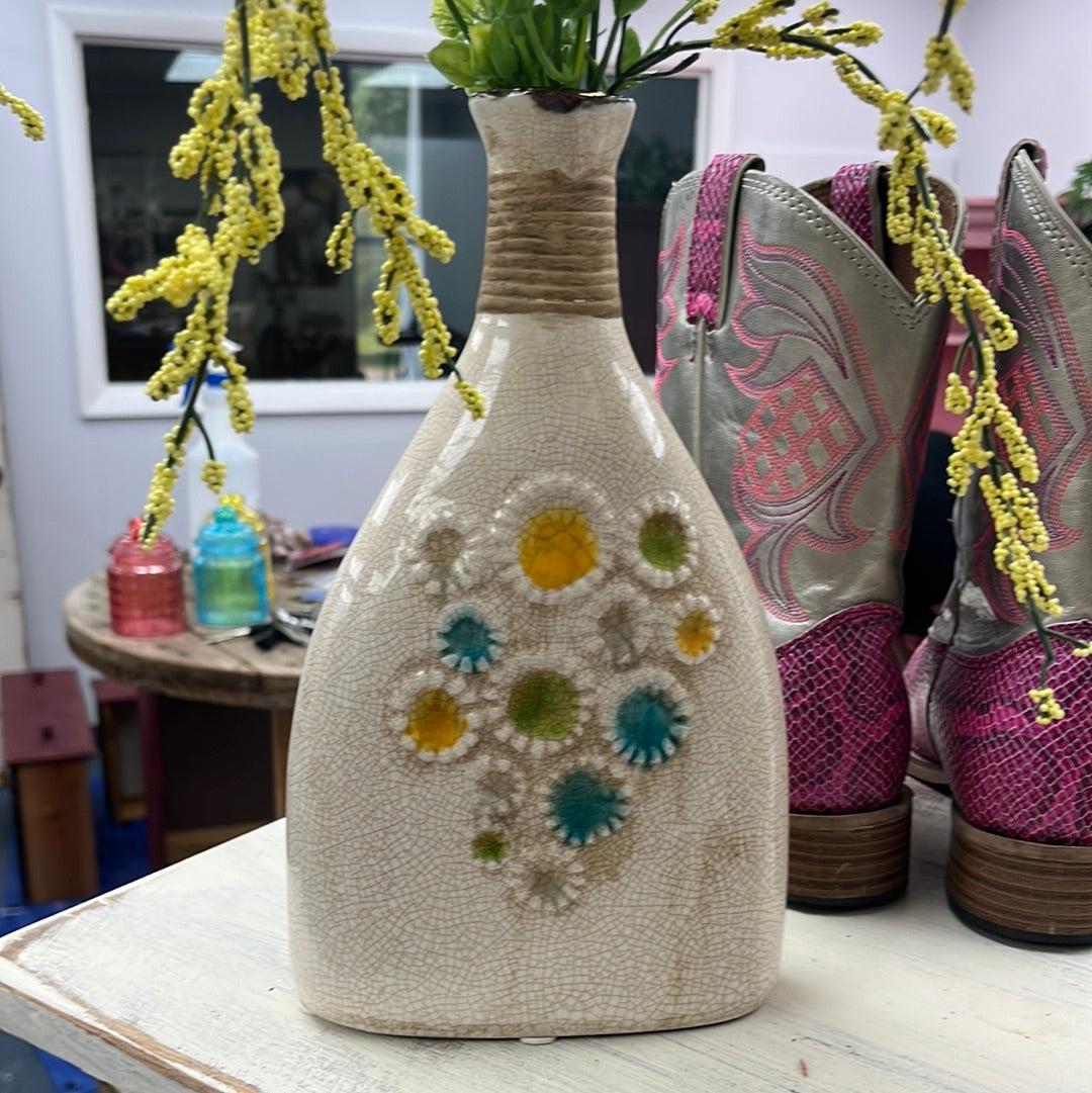 Vase w/ Flowers